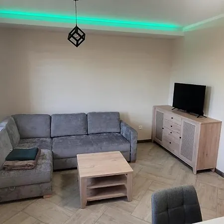 Lokacz Maly * Krzyż