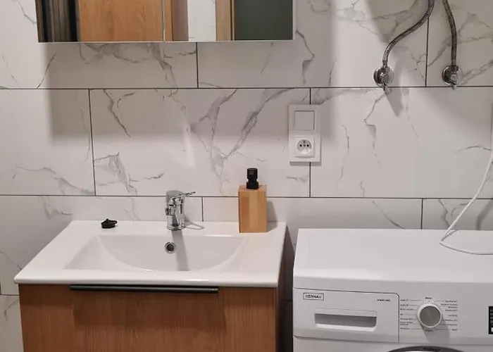 Lokacz Maly Apartment Krzyż